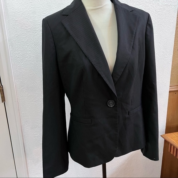 Ann Taylor blue pin stripe wool blazer - Picture 1 of 11